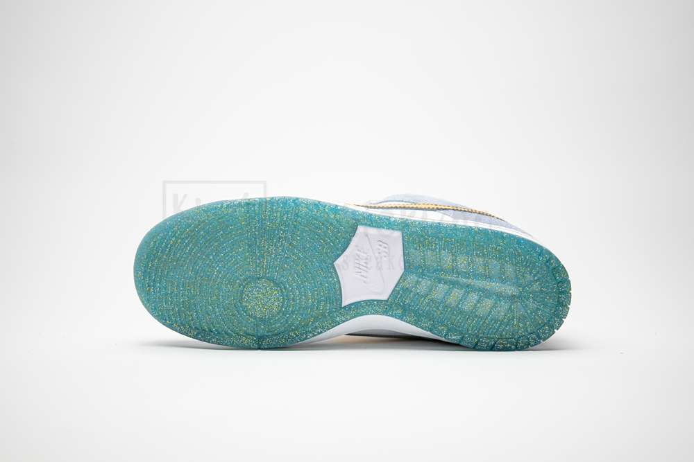 KICKWHO Sean Cliver x Dunk Low SB Godkiller DC9936-100 - Image 3