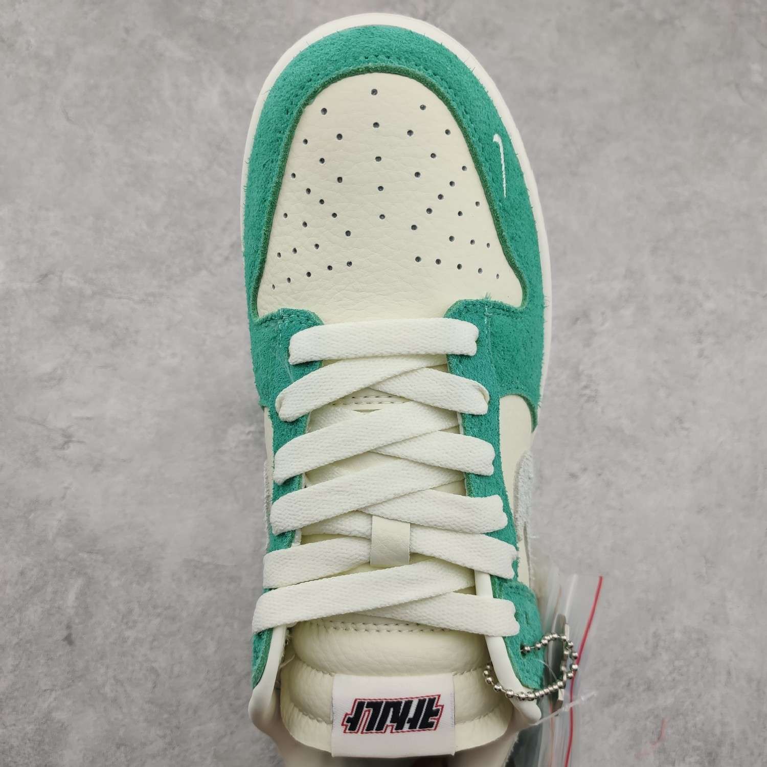 KICSKWHO Kasina x Nike Dunk SB Low " 80s Bus " CZ6501-101 - Image 4