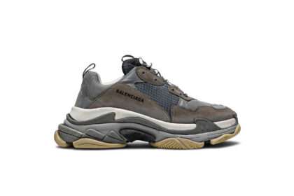 Kickwho Balenciaga Triple S Trainer Black ash 483513W06E11259