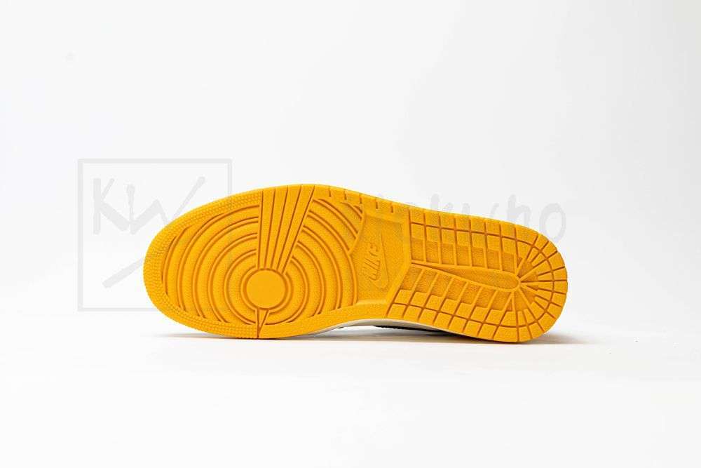 KickWho Air Jordan 1 Retro High OG 'Yellow Toe' Godkiller - Image 4
