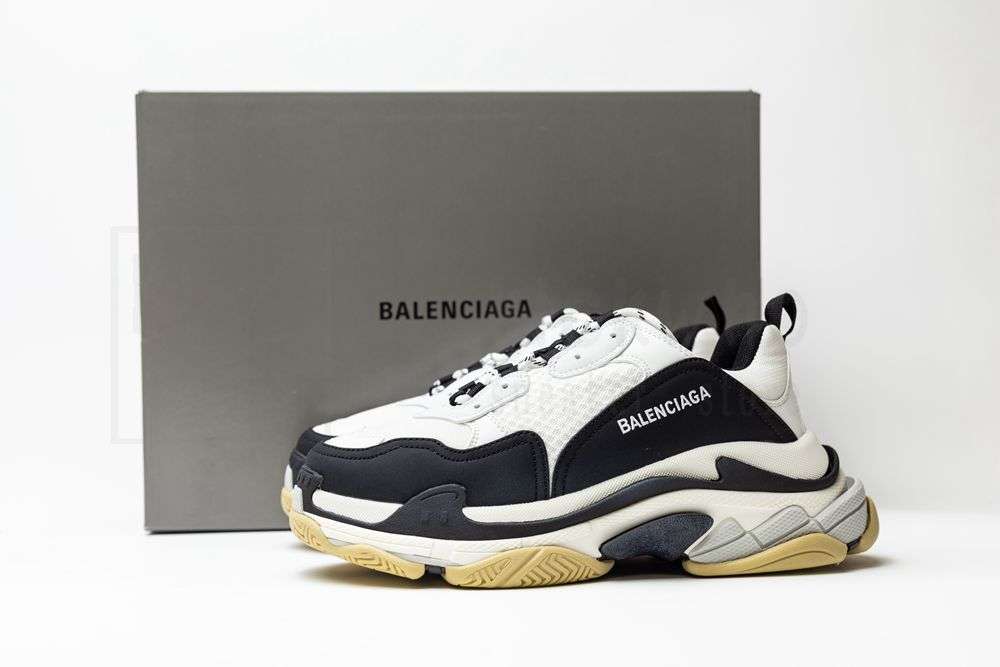 Kickwho Balenciaga Triple S Sneaker 'White Black' - Image 5