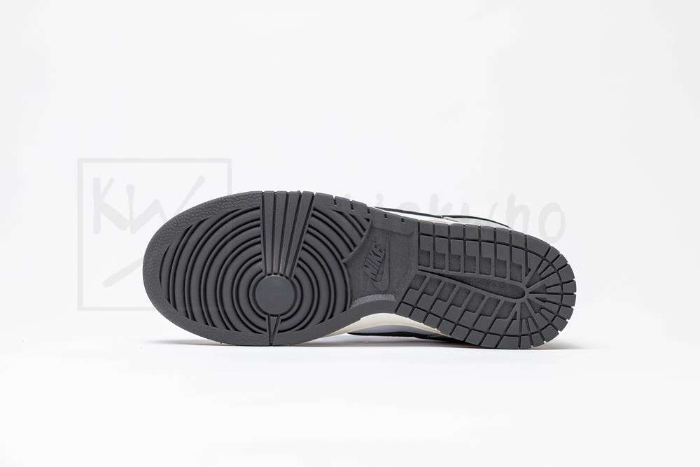 KICKWHO Wmns Dunk Low 'Light Smoke Grey' - Image 4