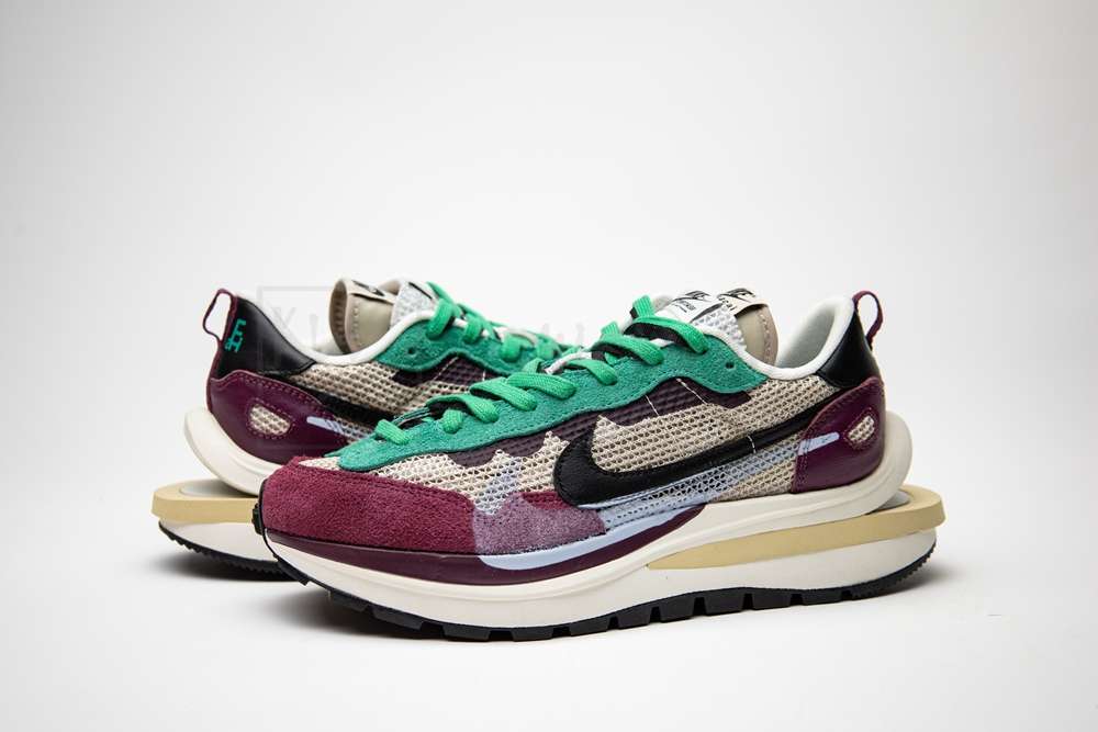 KickWho Sacai x VaporWaffle SP 'String Villain Red' Godkiller DD3035-200 - Image 6