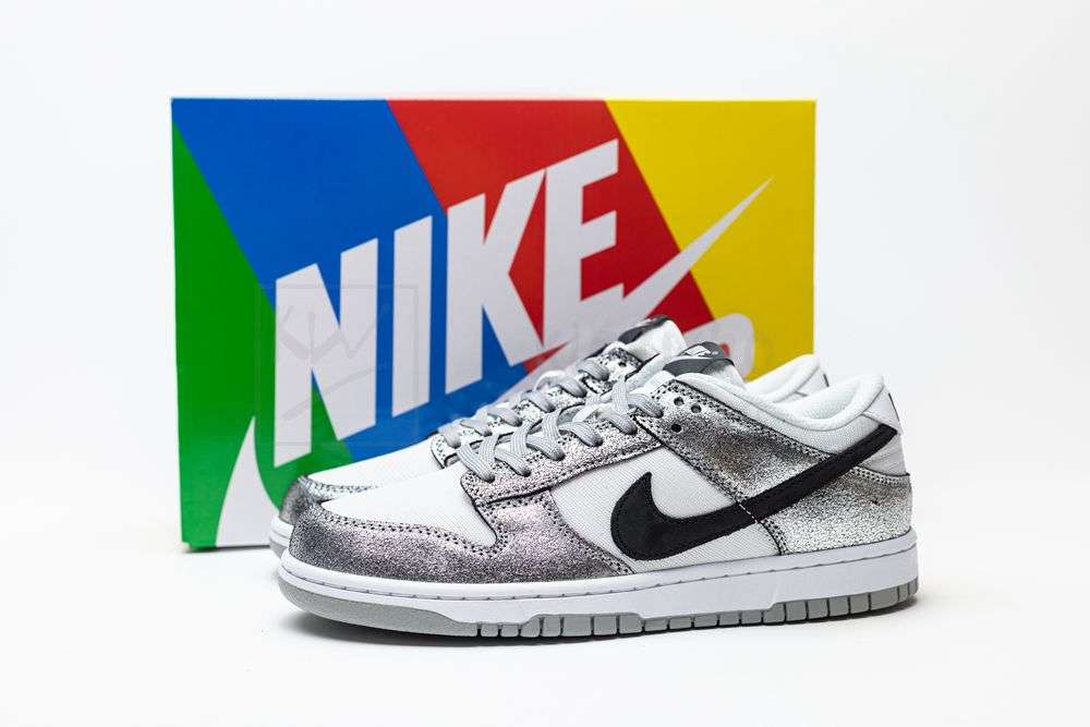 KICKWHO Nike Dunk Low 'Golden Gals' - Image 4