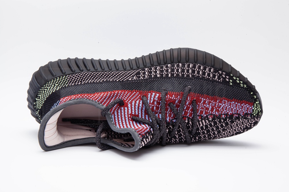 KickWho Yeezy Boost 350 V2 "Yecheil" Non-Reflective Godkiller FW5190 - Image 3