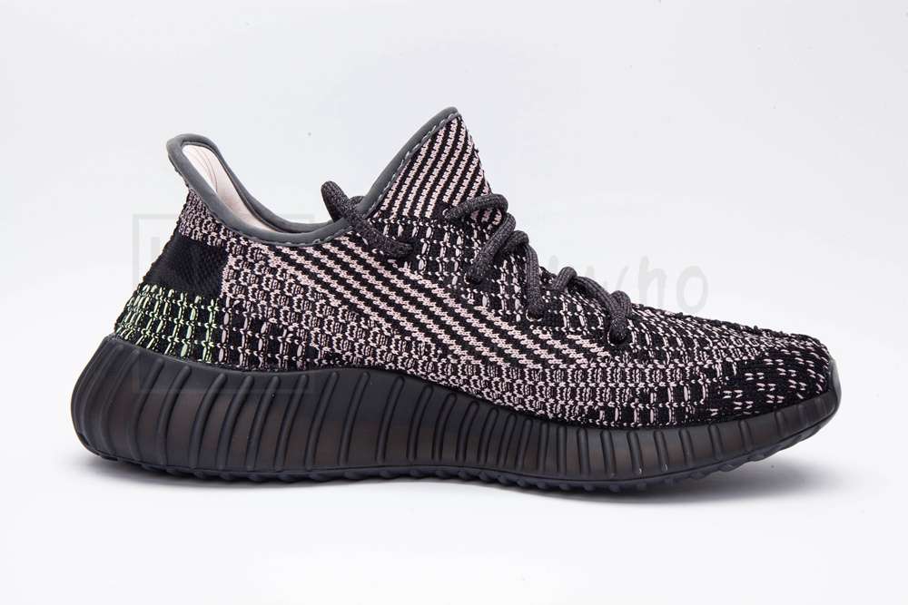 KickWho Yeezy Boost 350 V2 "Yecheil" Non-Reflective Godkiller FW5190 - Image 5