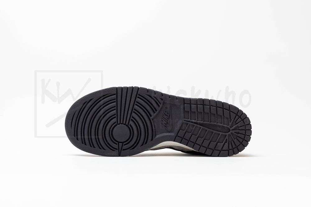 KICKWHO Otomo Katsuhiro x Nike SB Dunk Low Steamboy OST Grey Brown Mocha - Image 3