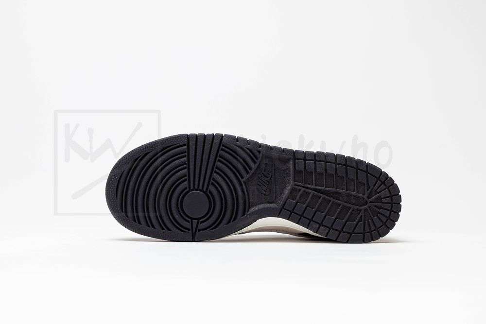 KICKWHO Wmns Dunk High 'Black White' - Image 4