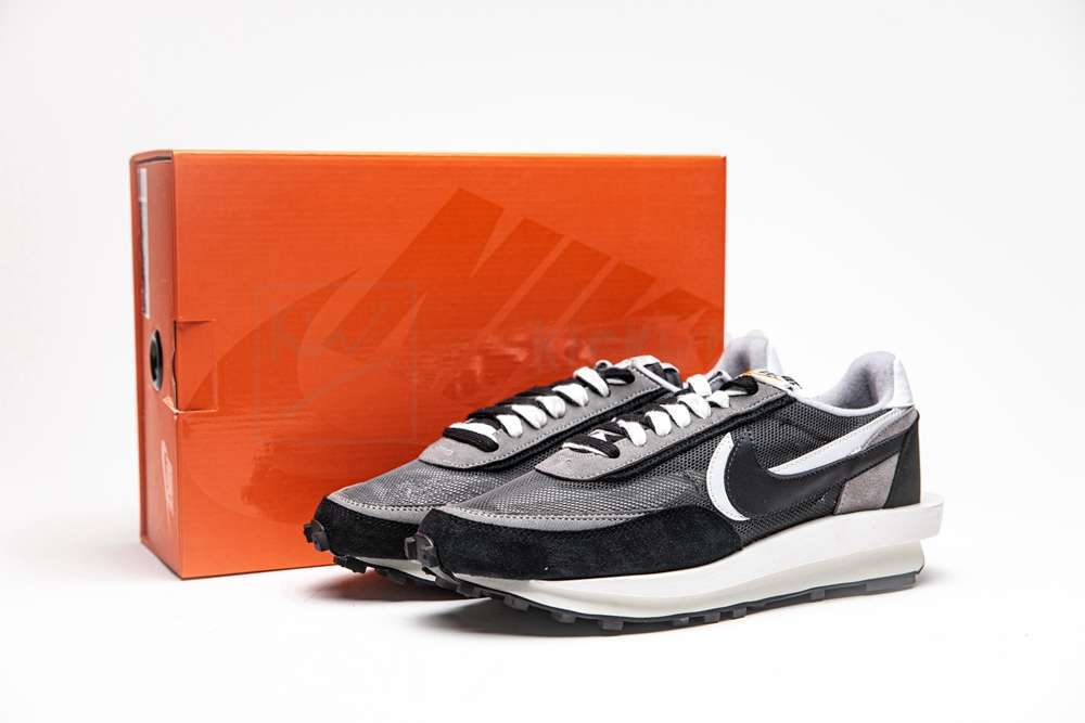 KickWho SACAI X LDV WAFFLE BLACK GREY GODKILLER - Image 5