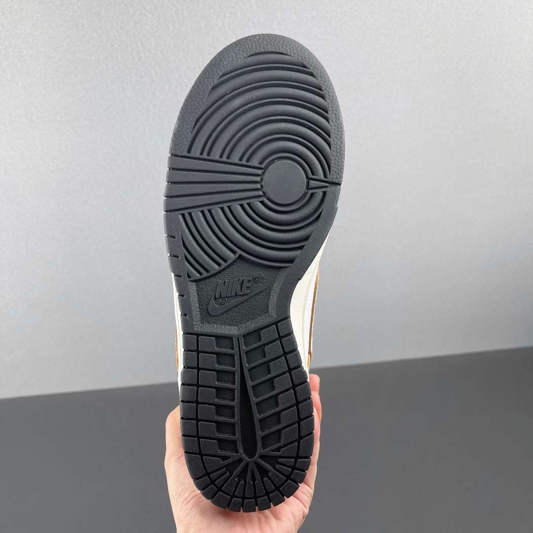 KickWho HUF x Nike SB Dunk Low "San Francisco" - Image 6