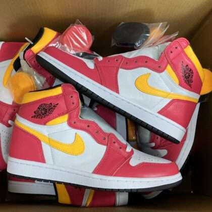 KICKWHO Air Jordan 1 High OG "LIGHT FUSION RED"
