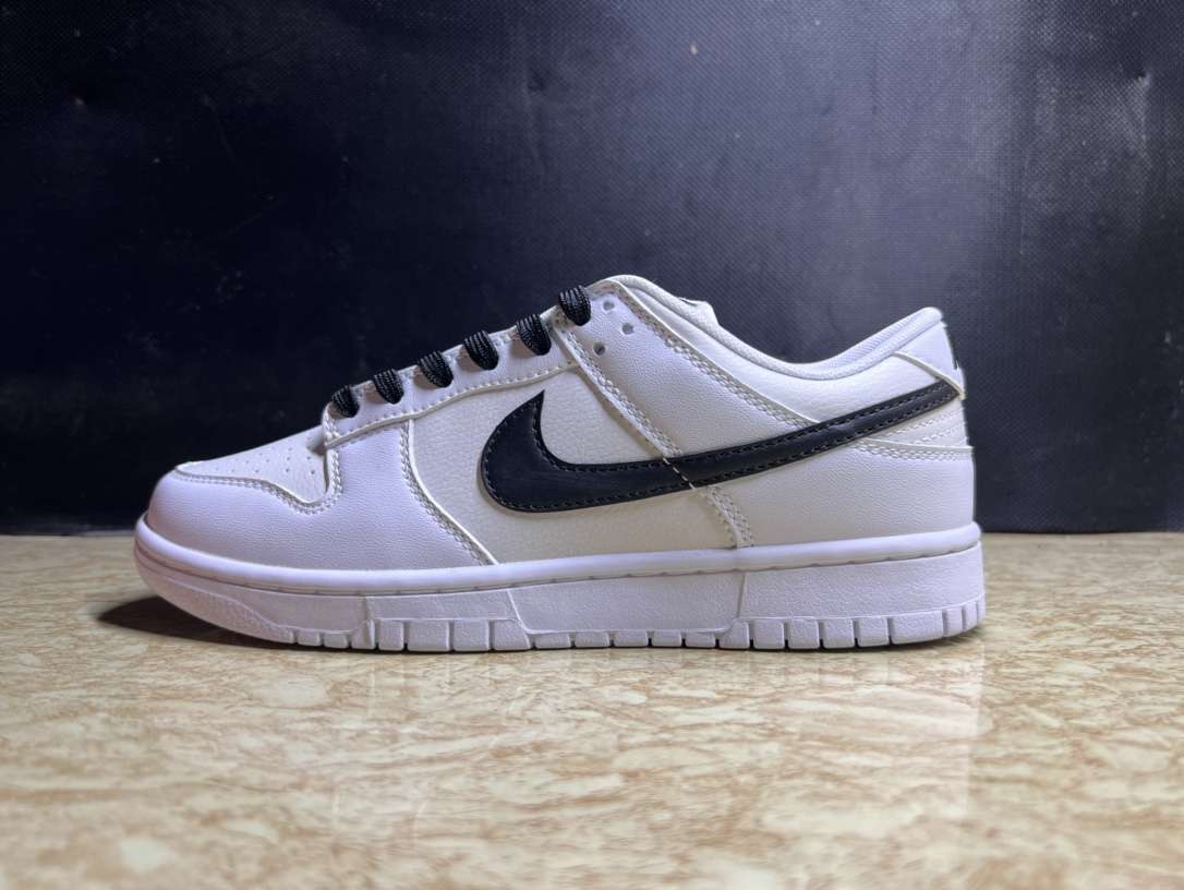 Kickswho NIKE DUNK LOW RETRO "Reverse Panda"