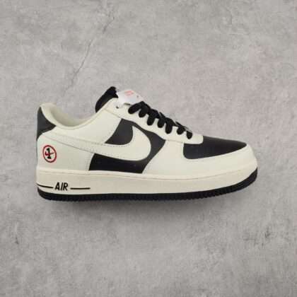 KICKWHO Nike Air Force 1 Low '07