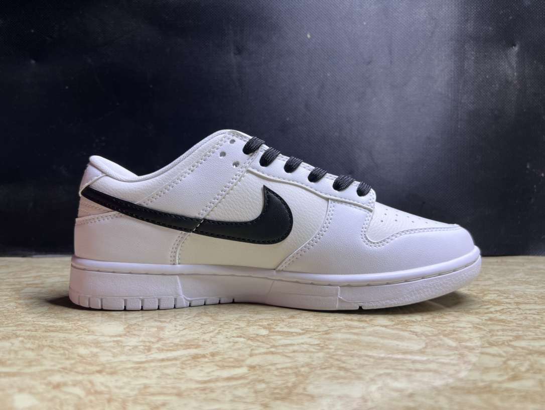 Kickswho NIKE DUNK LOW RETRO "Reverse Panda" - Image 2