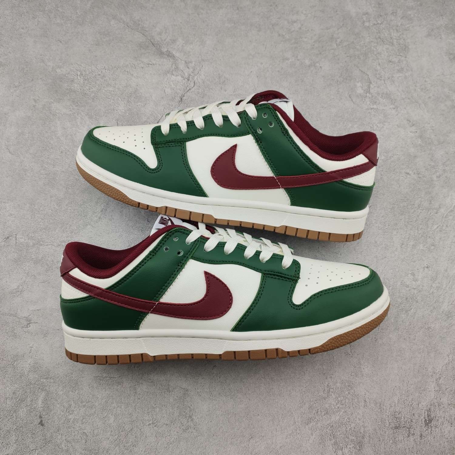 Kickswho Nike Dunk Low "Gorge Green" - Image 2