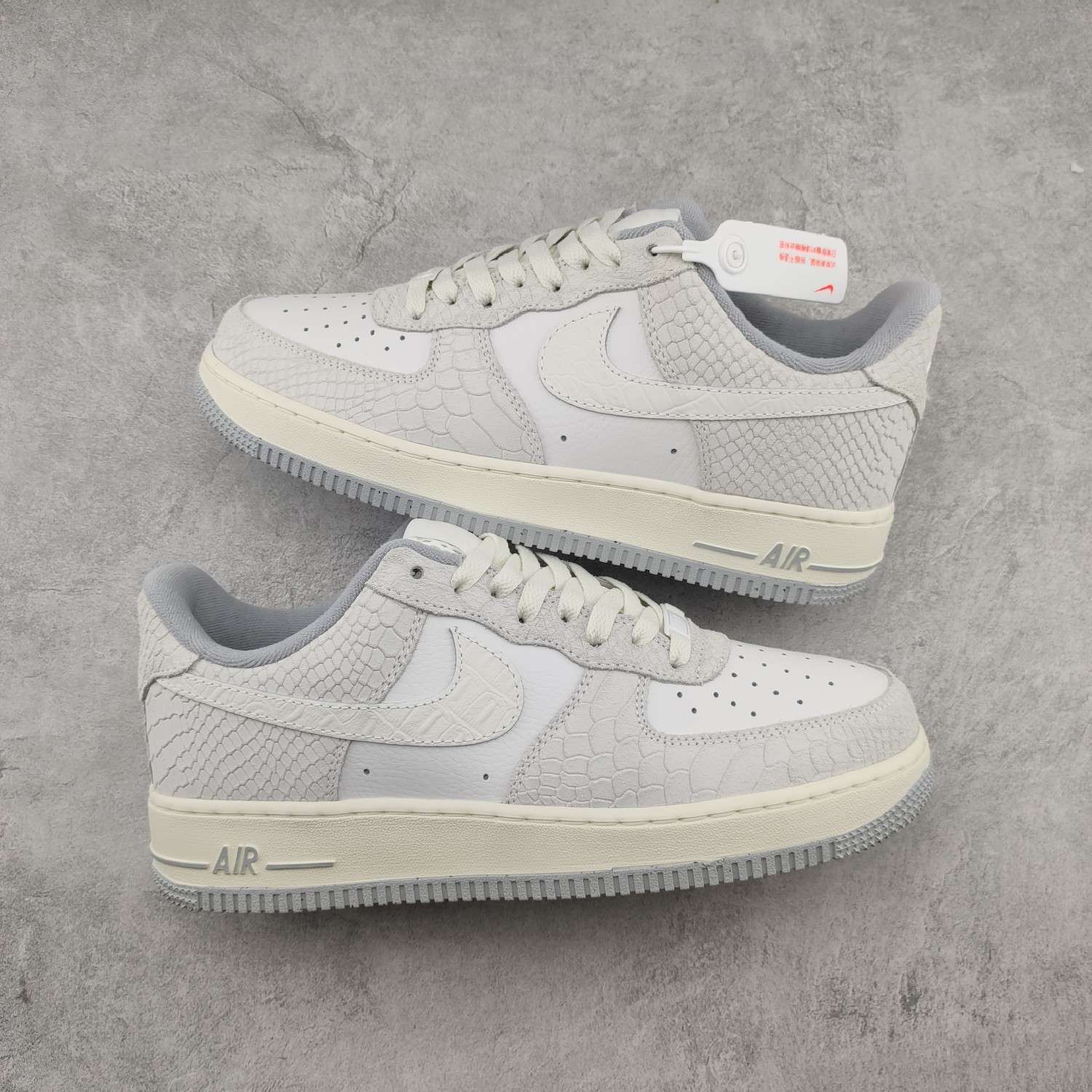KICKWHO Nike Air Force 1 Low - Image 2