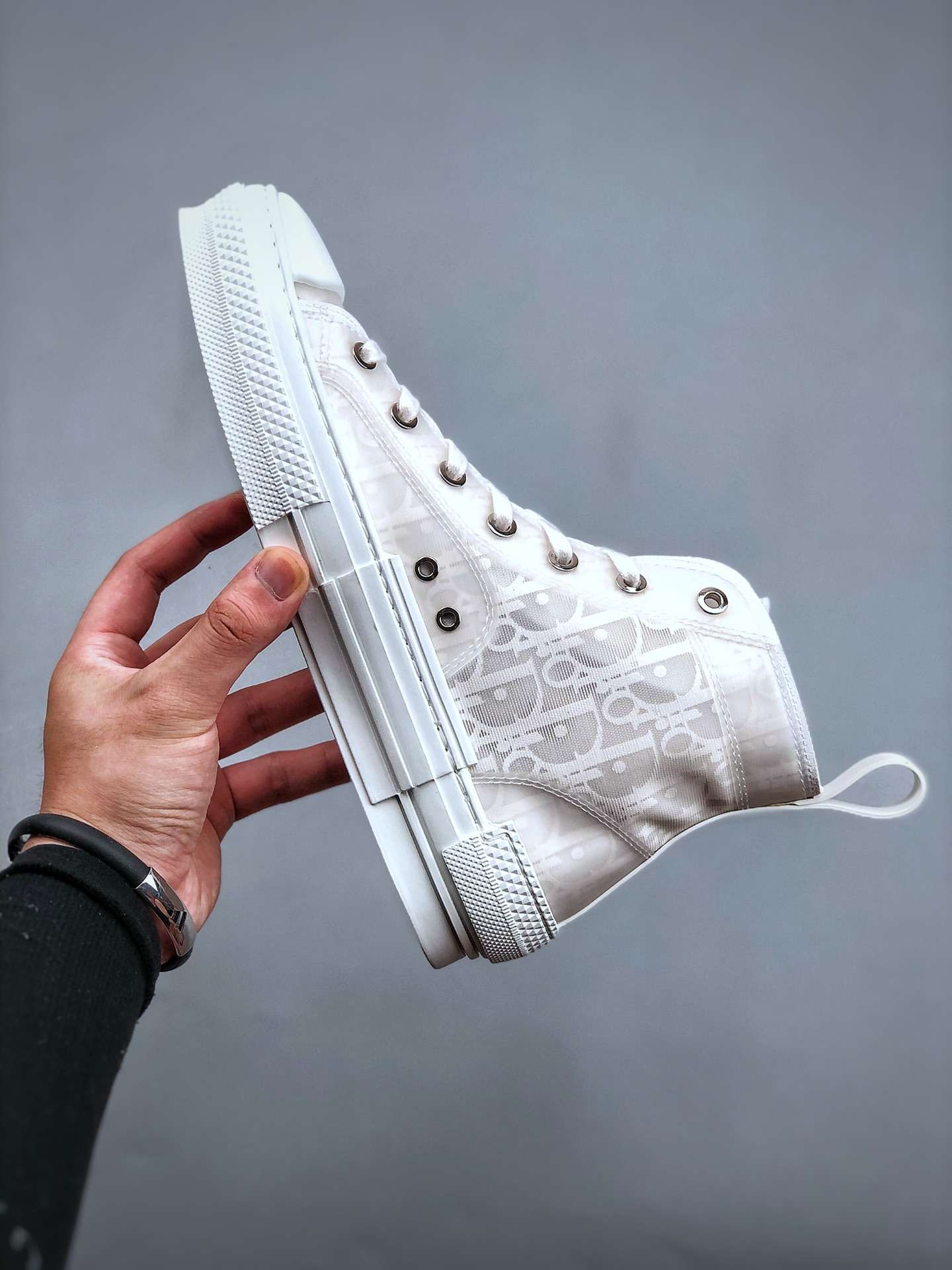 KICKWHO Dior B23 Oblique High Top Sneakers - Image 2