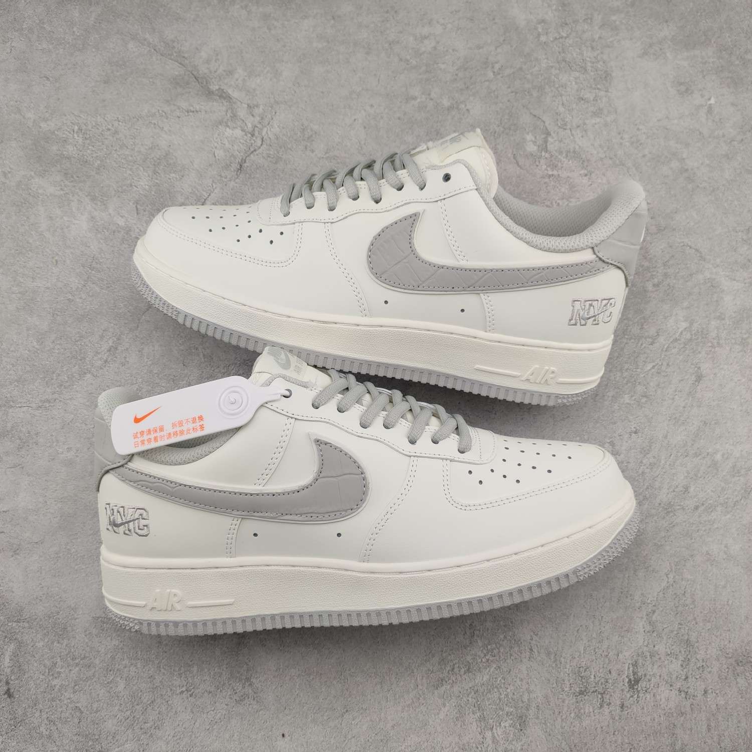 KICKWHO Nike Air Force 1 '07 Low - Image 2