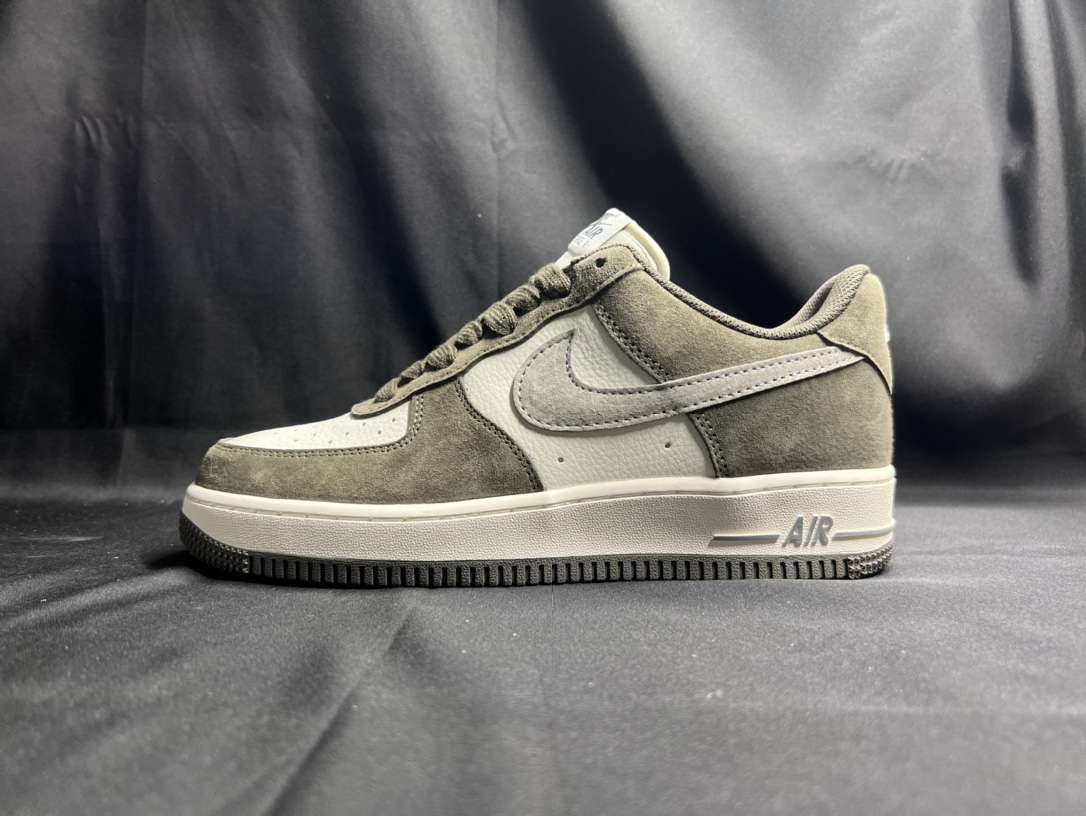 KICKWHO Nike Air Force 1 07 Low Dark Grey Brown White - Image 2