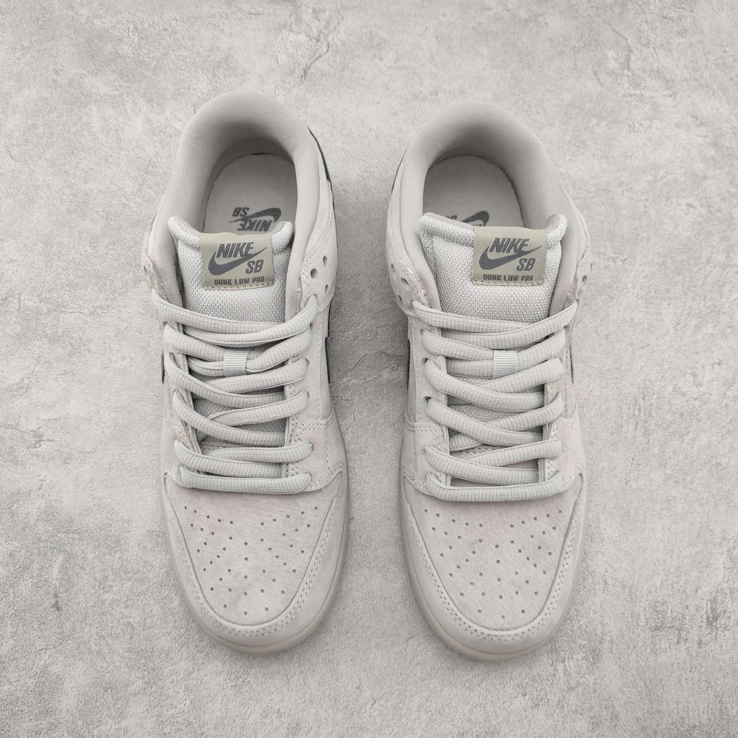 Kickswho Reigning Champ x Nike SB Dunk Low Pro - Image 3