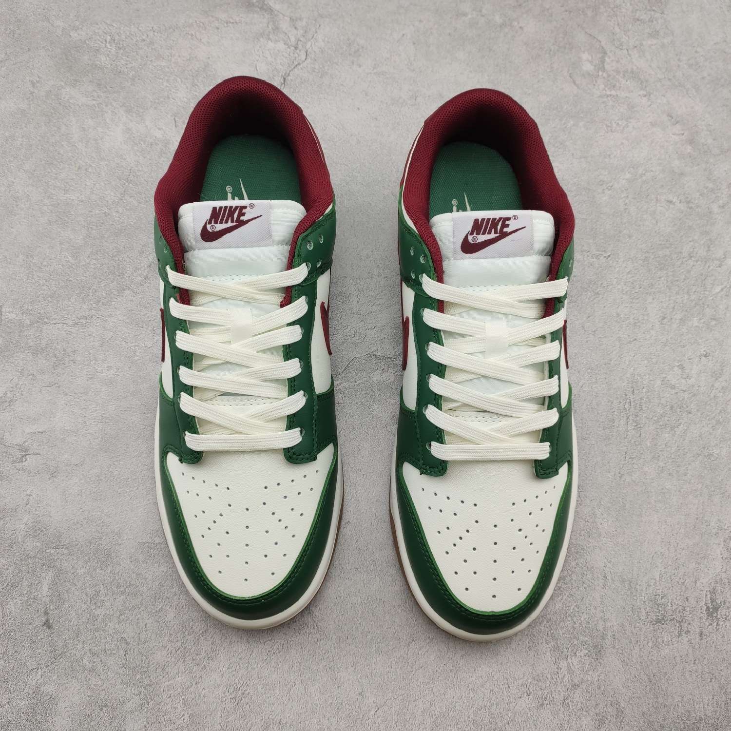 Kickswho Nike Dunk Low "Gorge Green" - Image 3