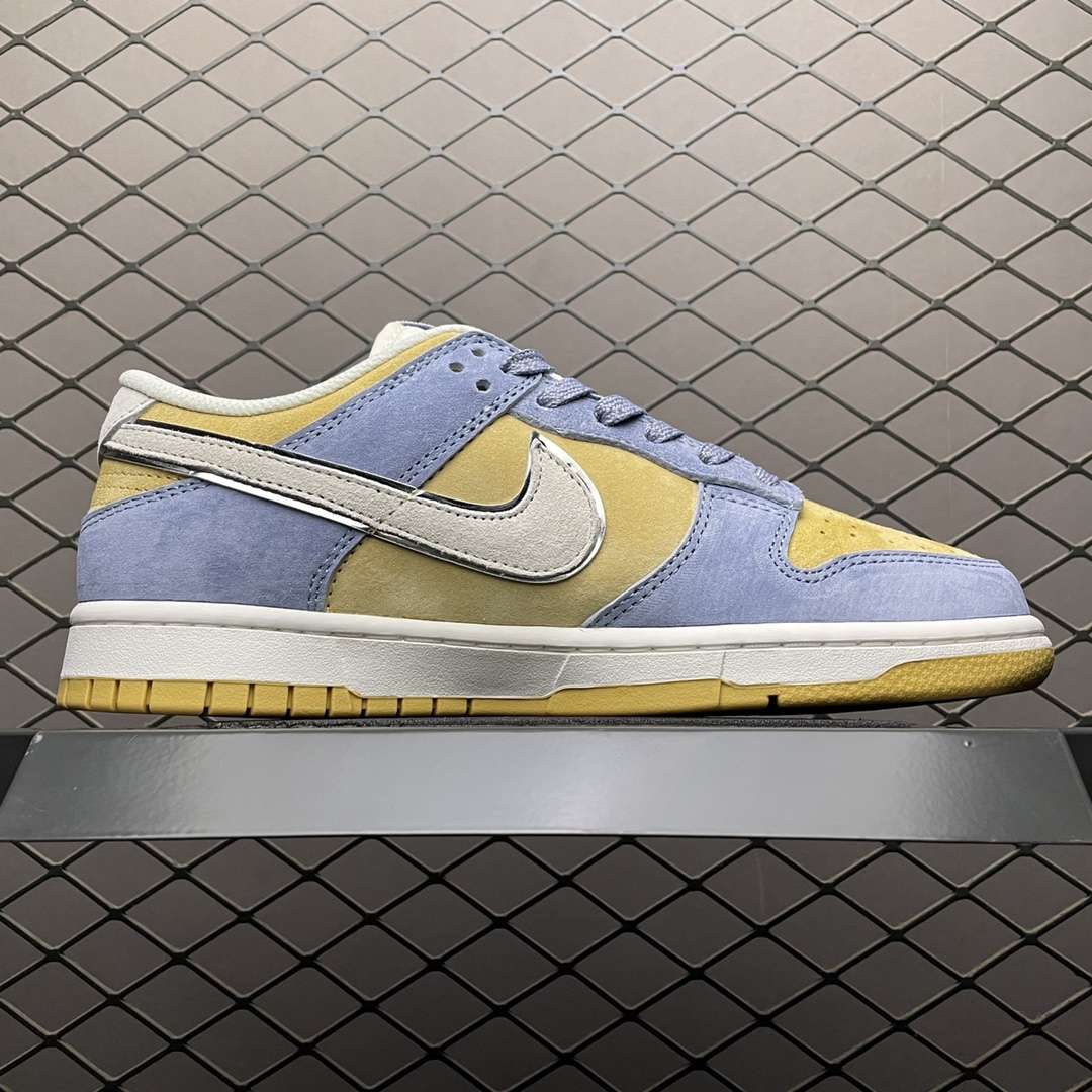 Kickswho Otomo Katsuhiro x NK Dunk Low - Image 2