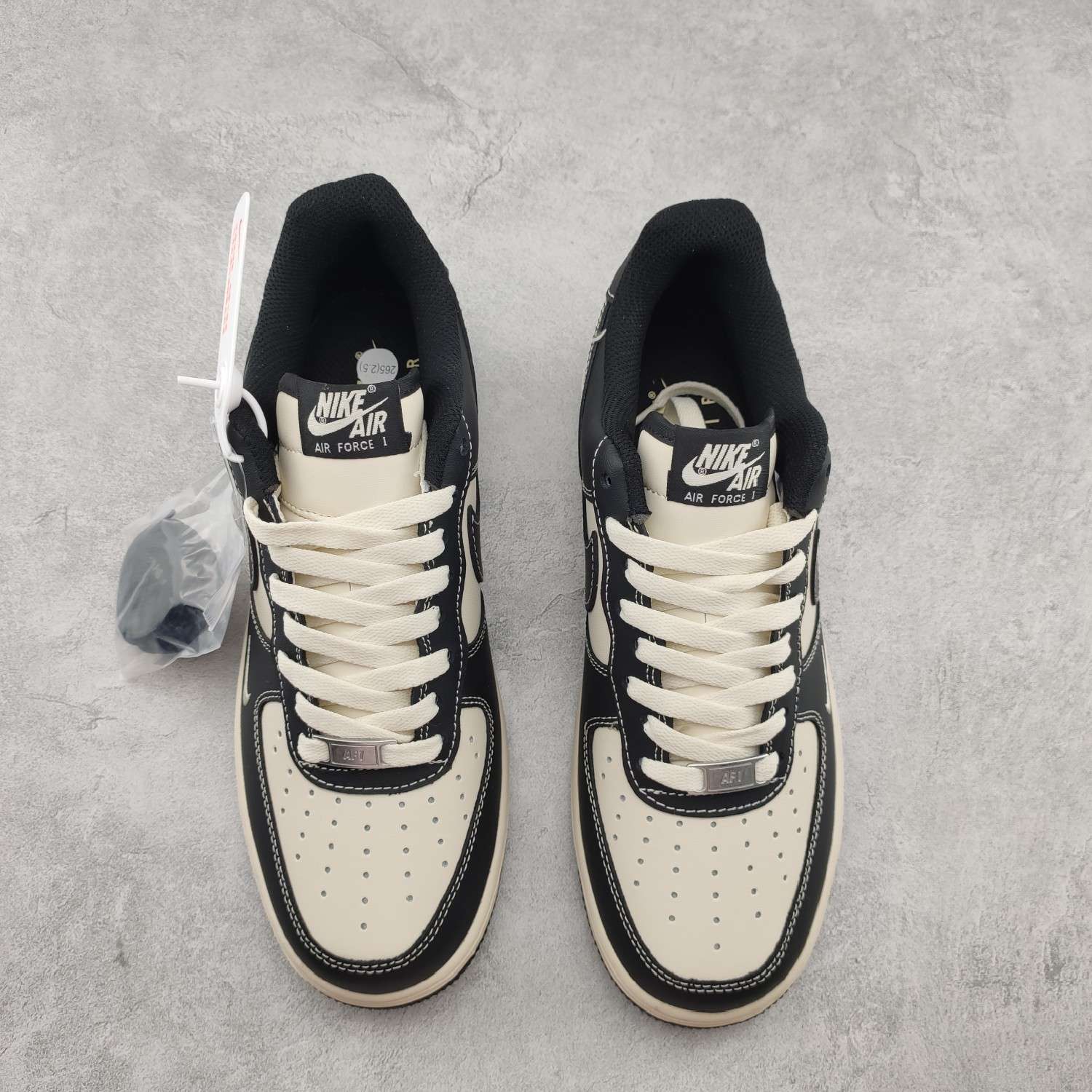 KICKWHO Nike Air Force 1 '07 Low - Image 3