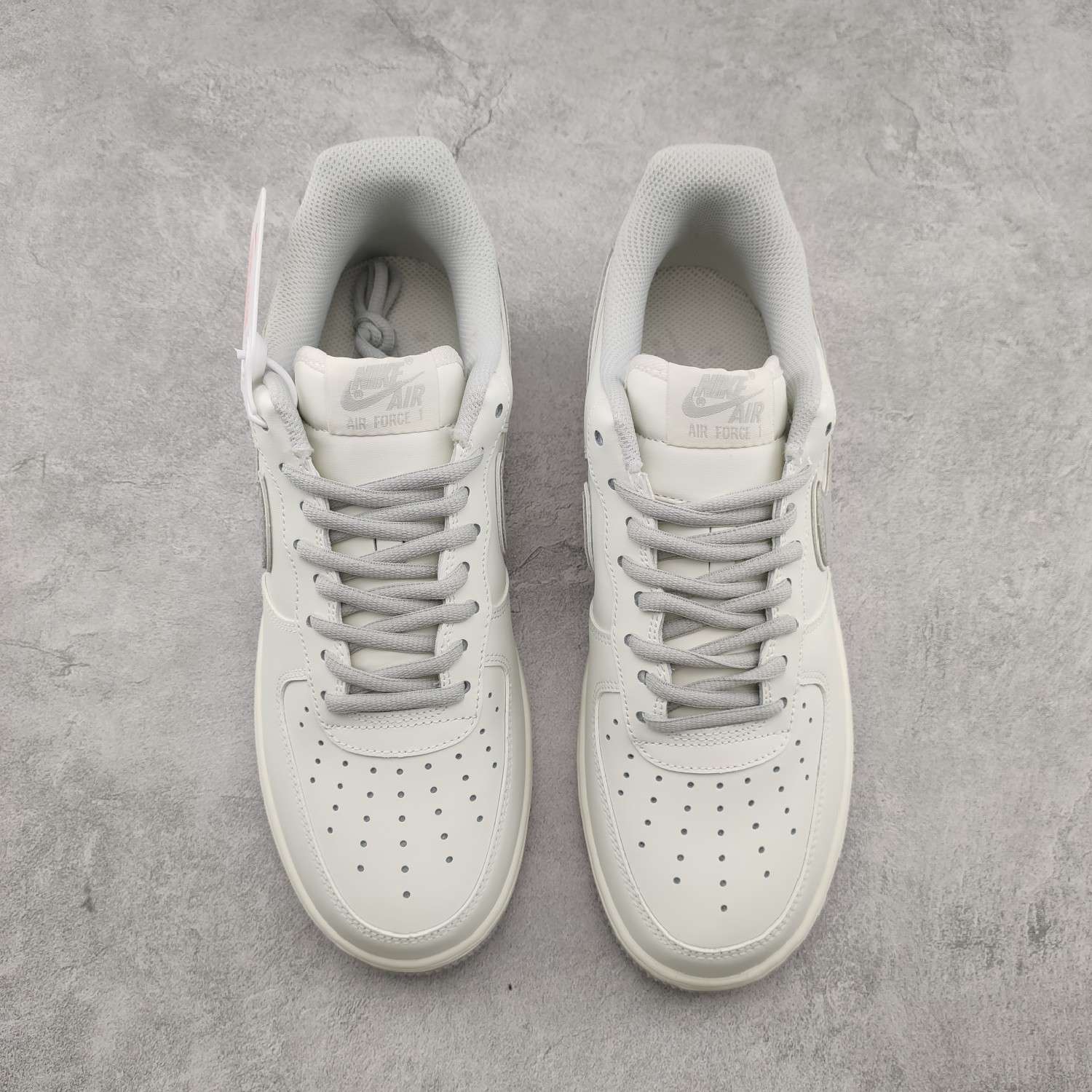 KICKWHO Nike Air Force 1 '07 Low - Image 3