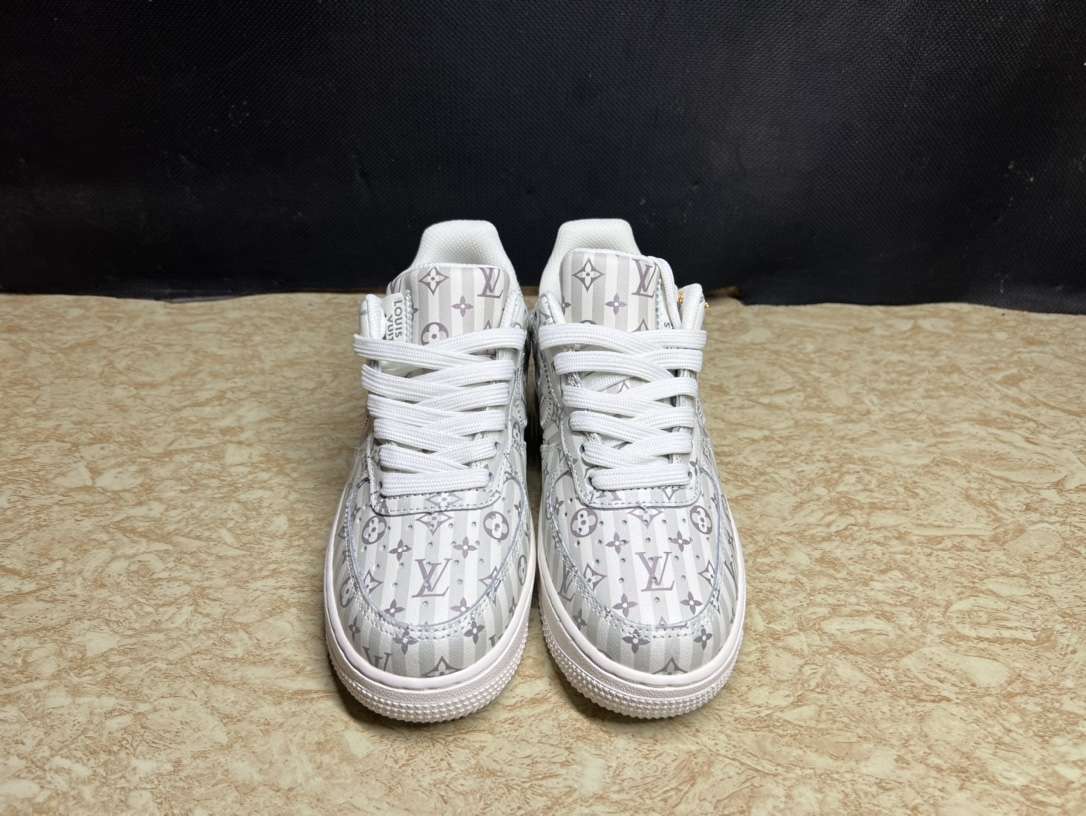 KICKWHO Louis Vuitton x Off-white x Nike Air Force 1 Low - Image 4