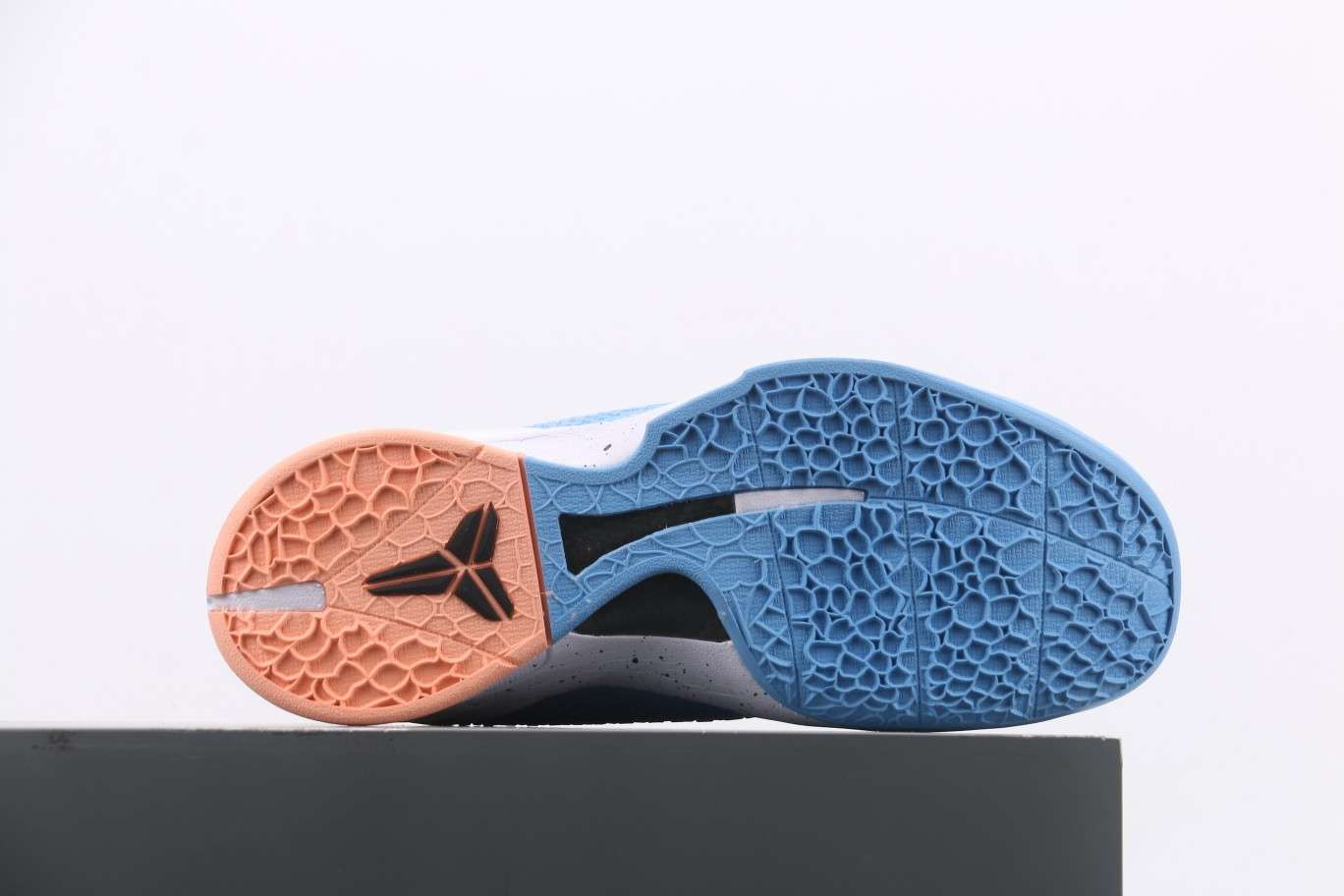 KICKWHO Nike Zoom Kobe 6 Protro - Image 3