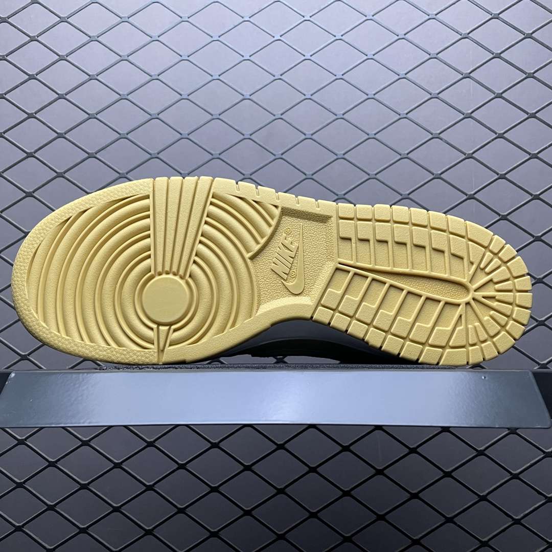 Kickswho Otomo Katsuhiro x NK Dunk Low - Image 3