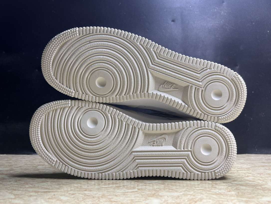 KICKWHO Nike Air Force 1 Low - Image 5