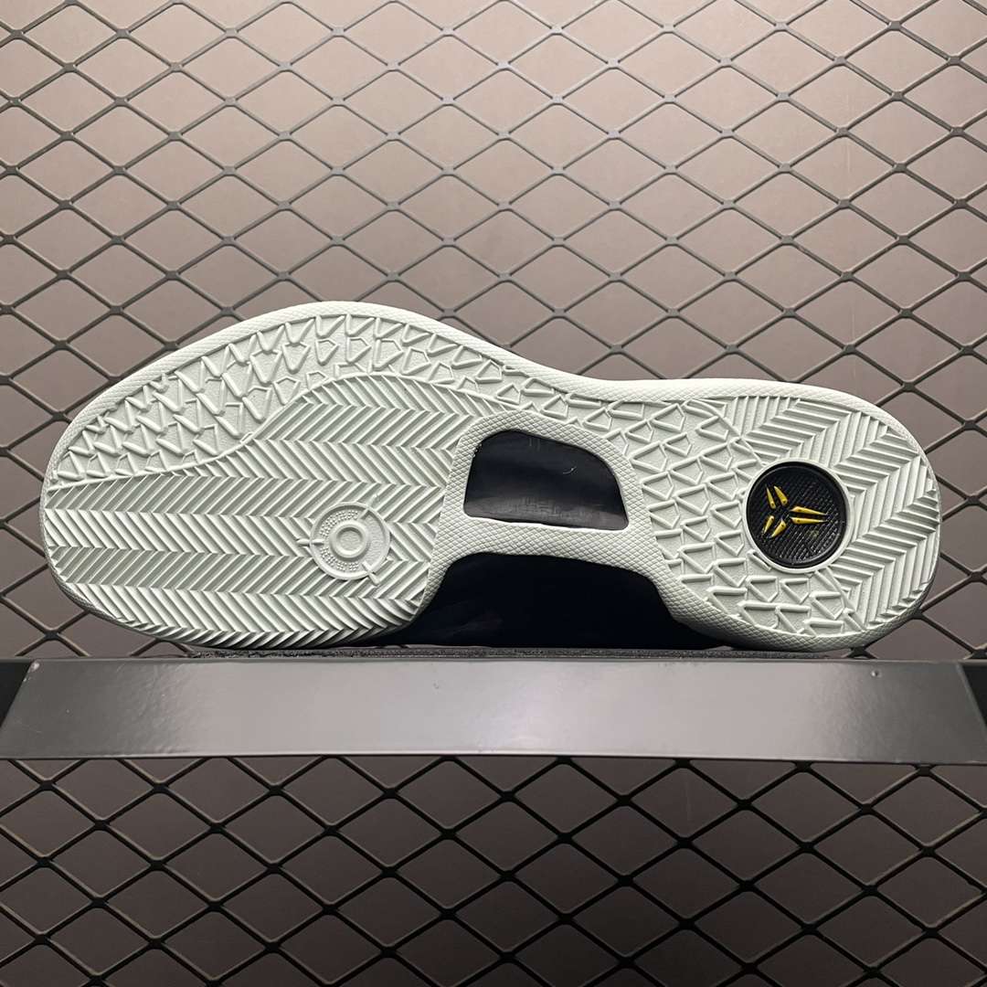 KICKWHO Nike Kobe 8 System 'Easter' - Image 3