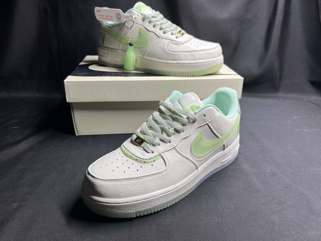 KICKWHO Nike Air Force 1' 07 Low Mojito - Image 4