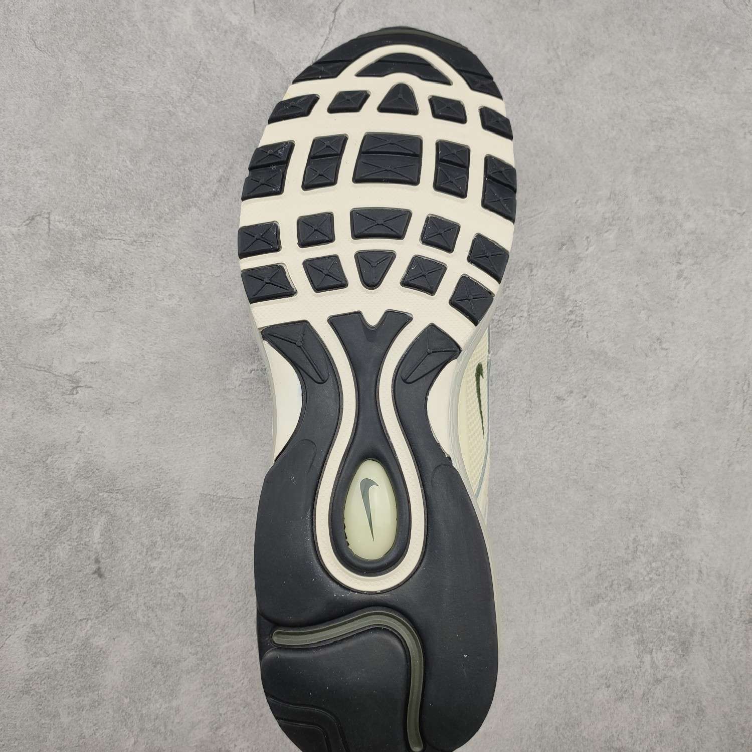 KICKWHO NiKe Air Max 97 Coconut Milk Black - Image 4