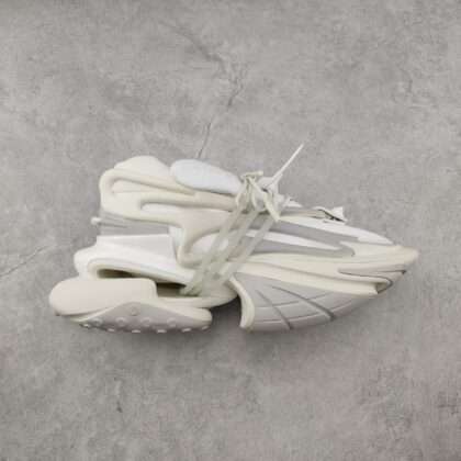 KICKWHO Balenciaga Balmain Unicorn Beige