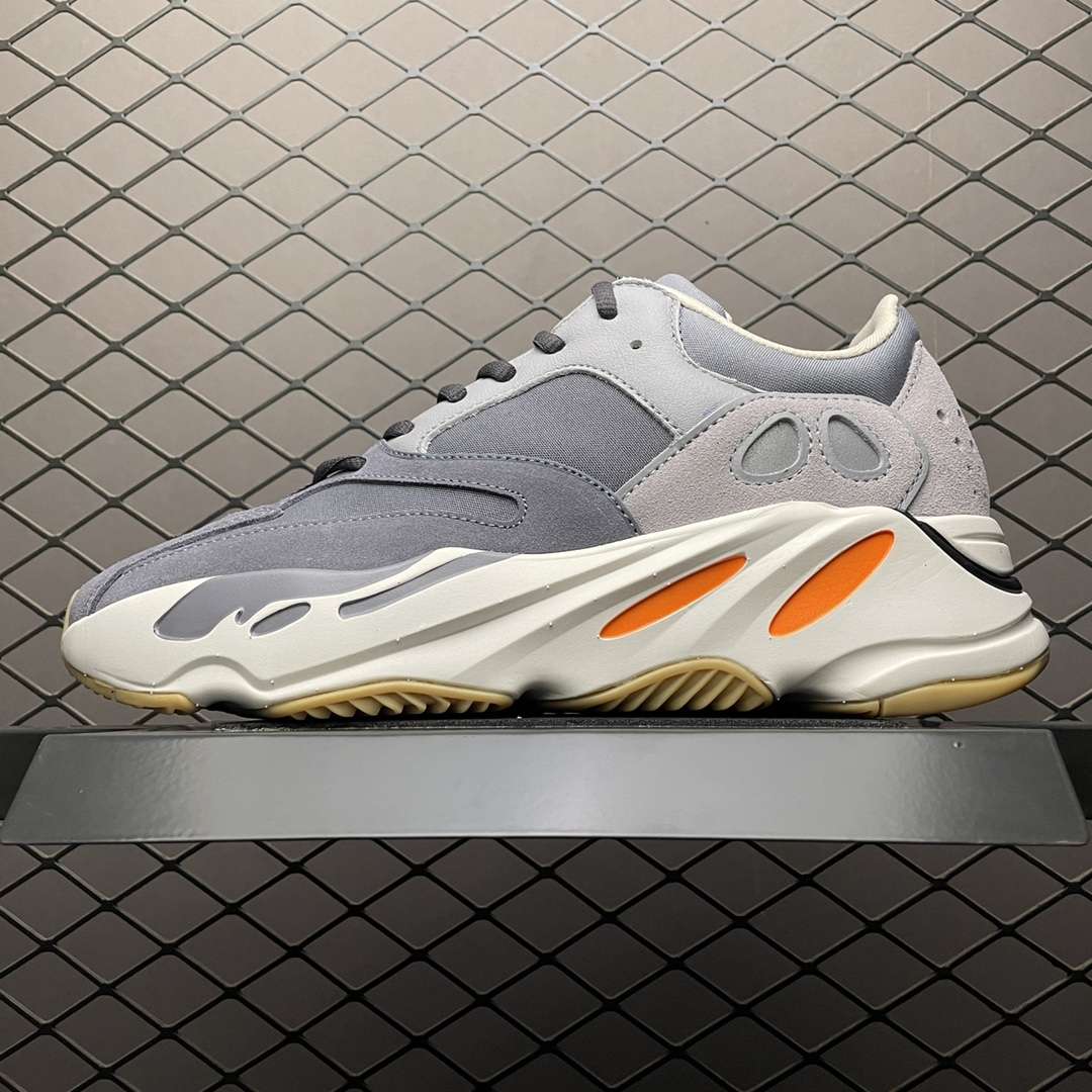 KICKWHO Adidas Yeezy Boost 700 " Magnet "