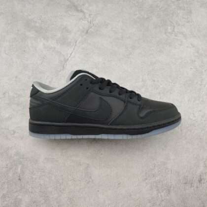 Kickswho Nike SB Dunk Low Black