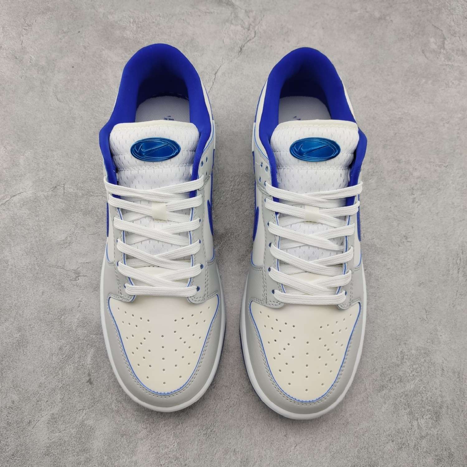 Kickswho Nike SB Dunk Low GS “Ivory Hyper Royal" Beige Blue - Image 8