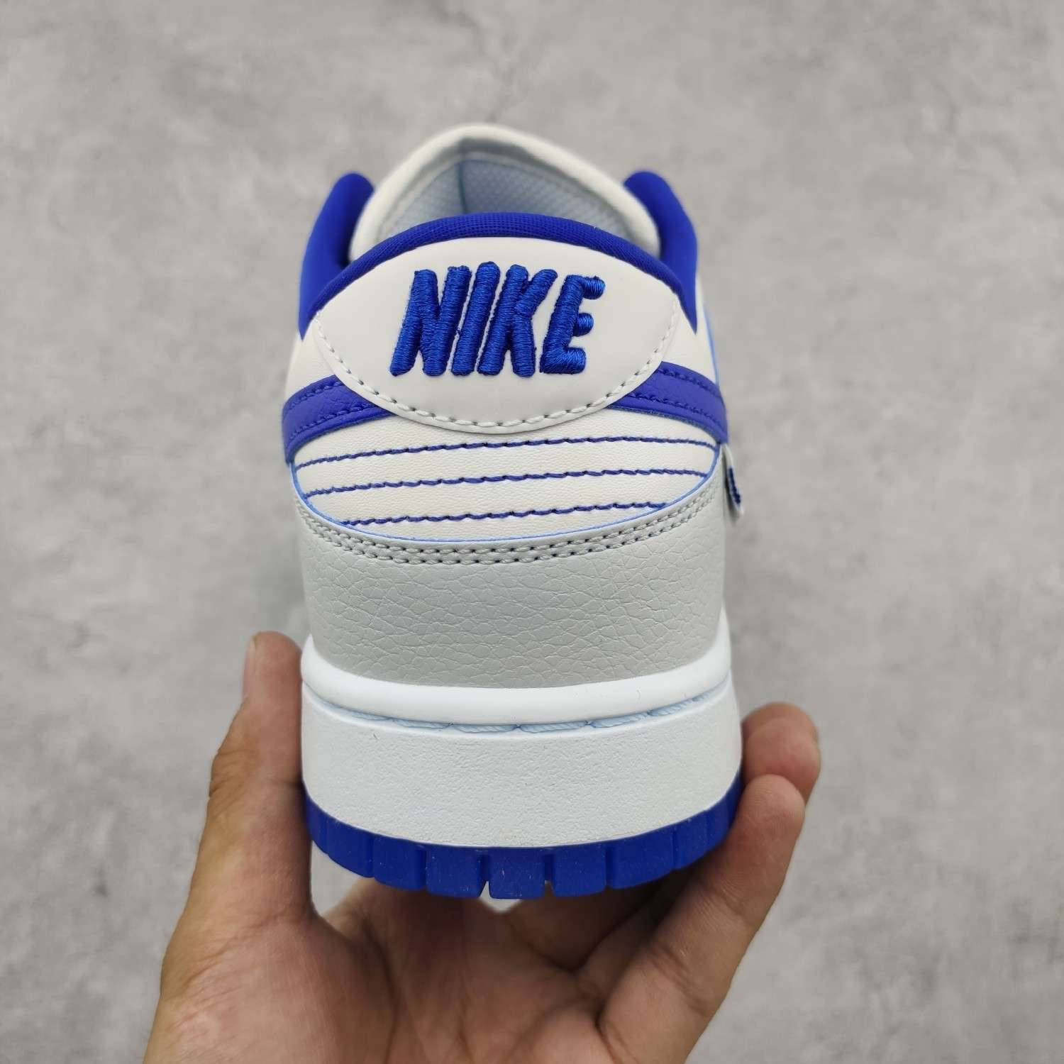 Kickswho Nike SB Dunk Low GS “Ivory Hyper Royal" Beige Blue - Image 3