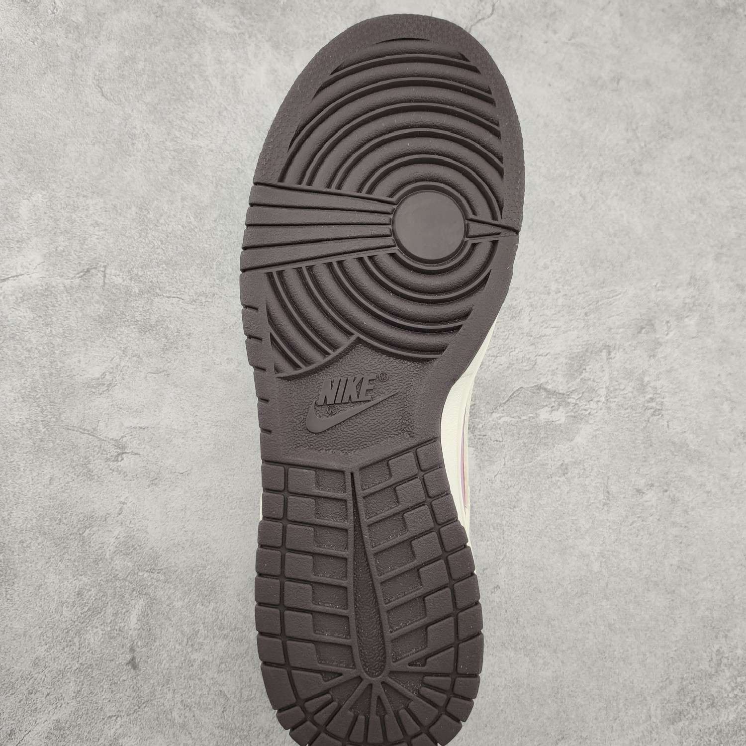 Kickswho Nike Dunk Low & Apple & Porsche - Image 9