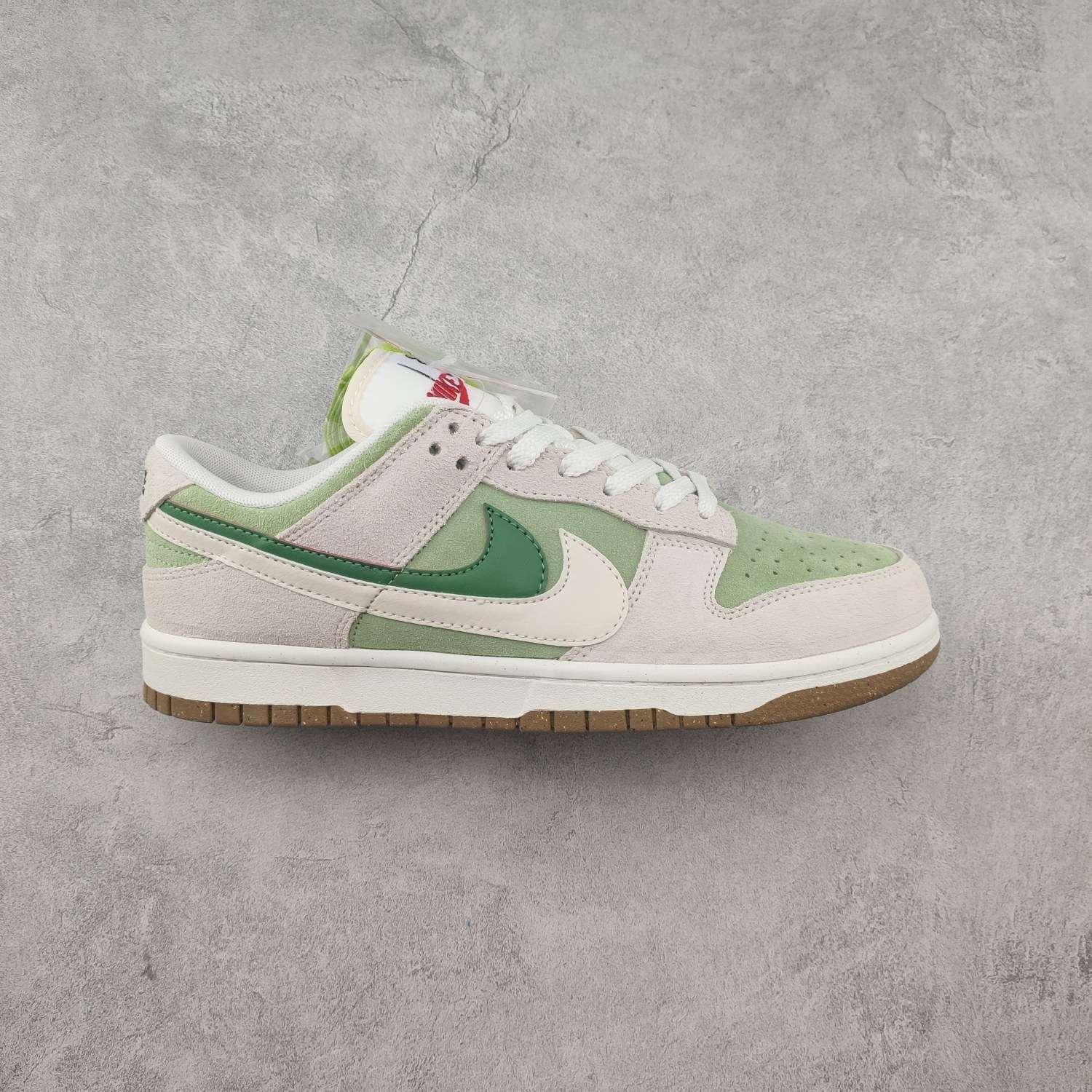 Kickswho Nike SB Dunk Low Swooshes - Image 2