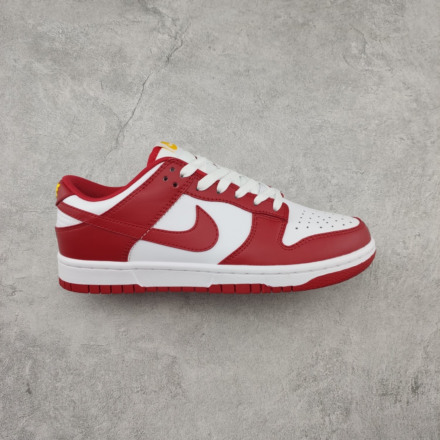 Kickswho Nike SB Dunk Low White Red DD1391 602