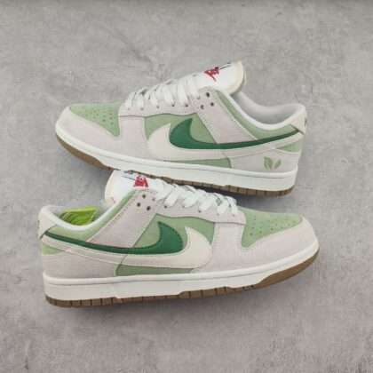 Kickswho Nike SB Dunk Low Swooshes