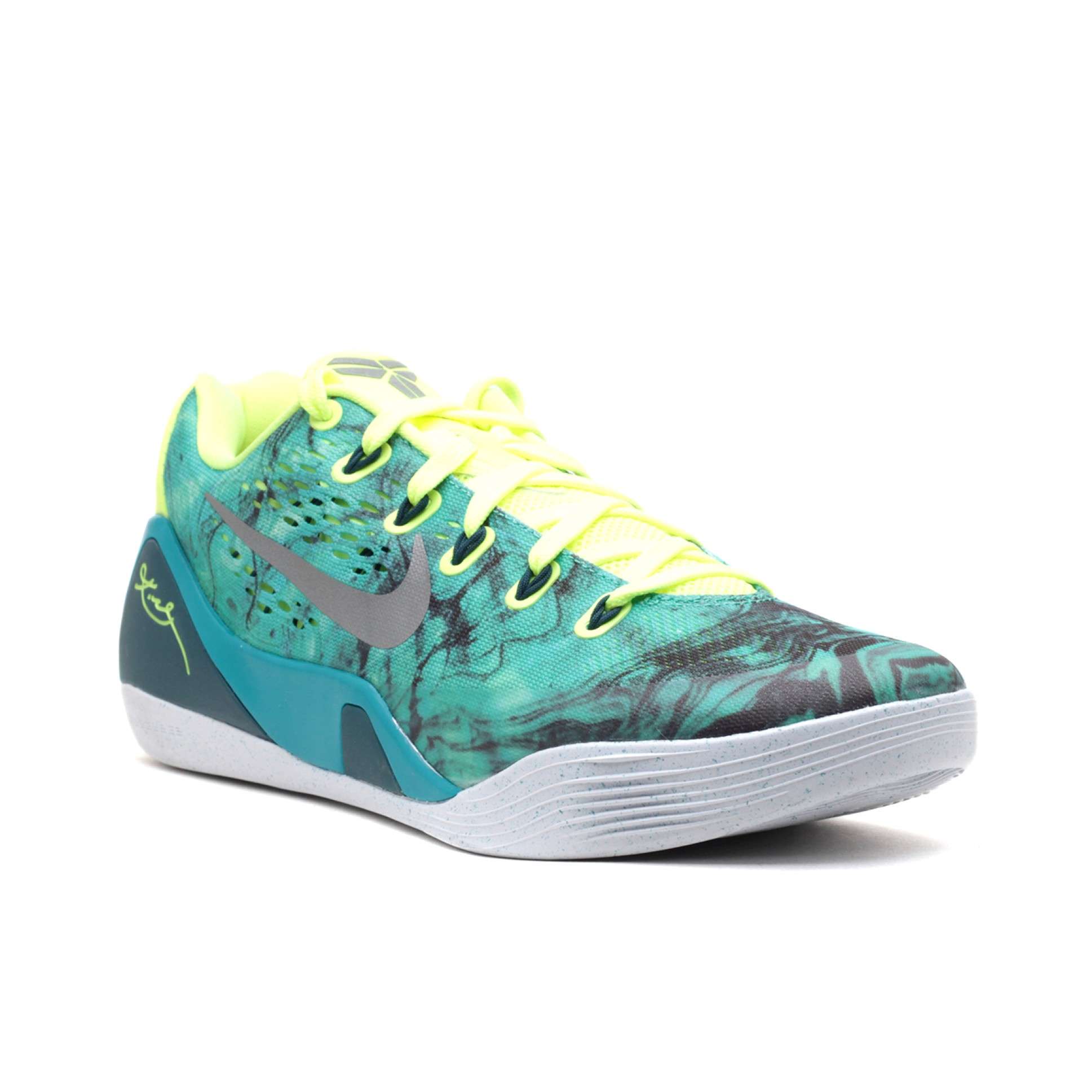 KICKWHO Nike Kobe 9 Low Easter Sneakers - Image 2