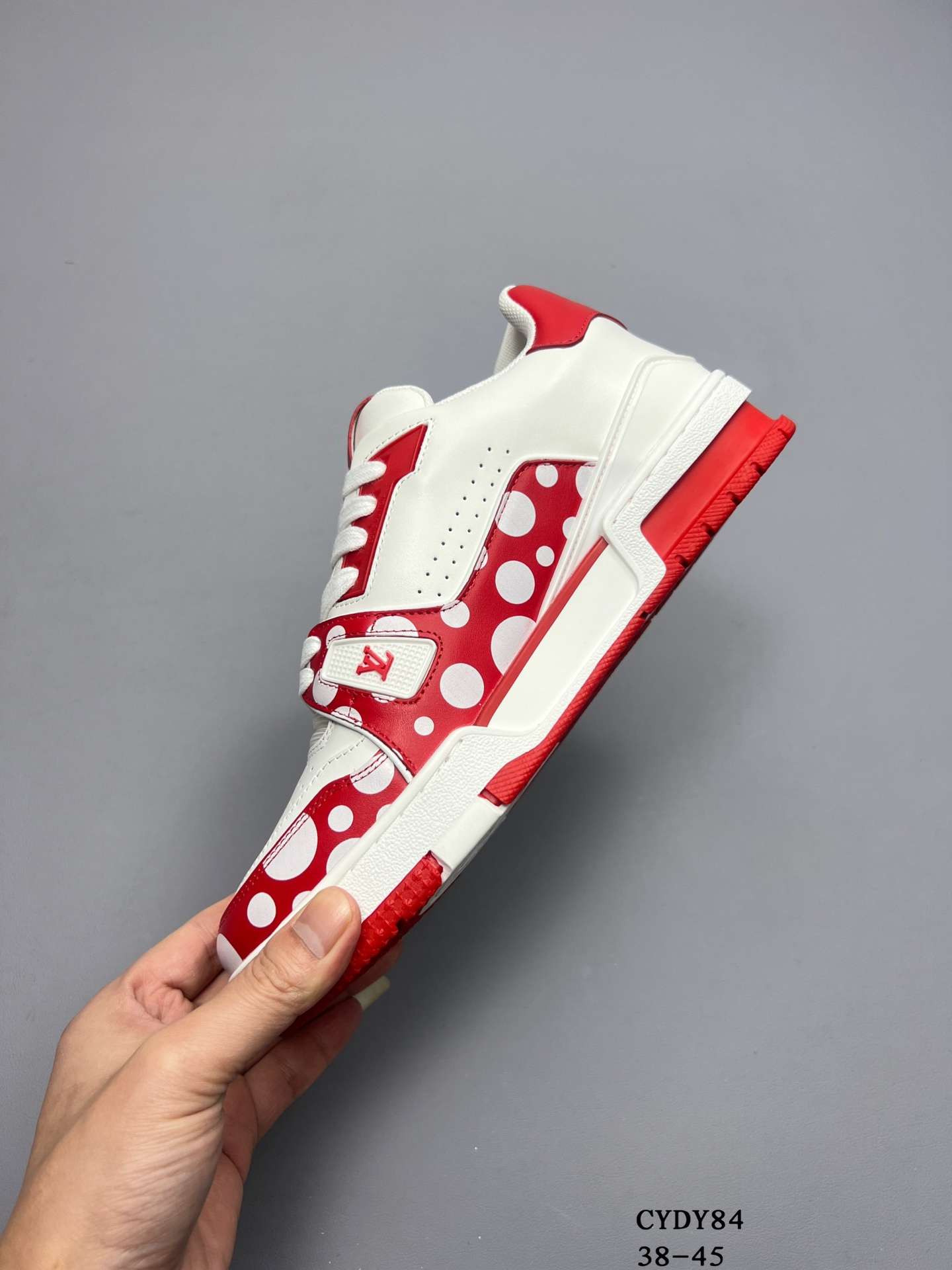 KICKWHO Louis Vuitton Trainer Sneakers Low White Red CYDY84 - Image 3