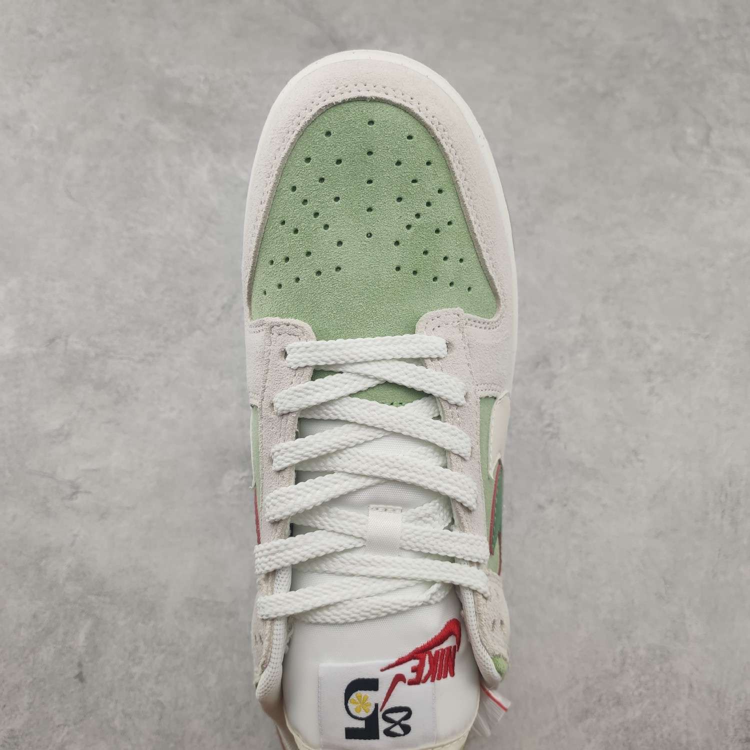 Kickswho Nike SB Dunk Low Swooshes - Image 4