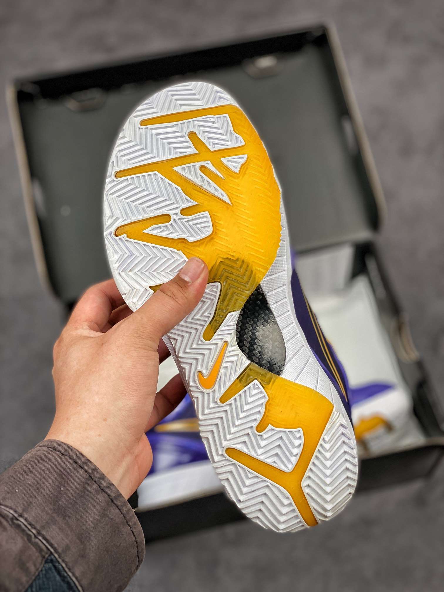KICKWHO Nike Zoom Kobe 4 Sneakers - Image 4
