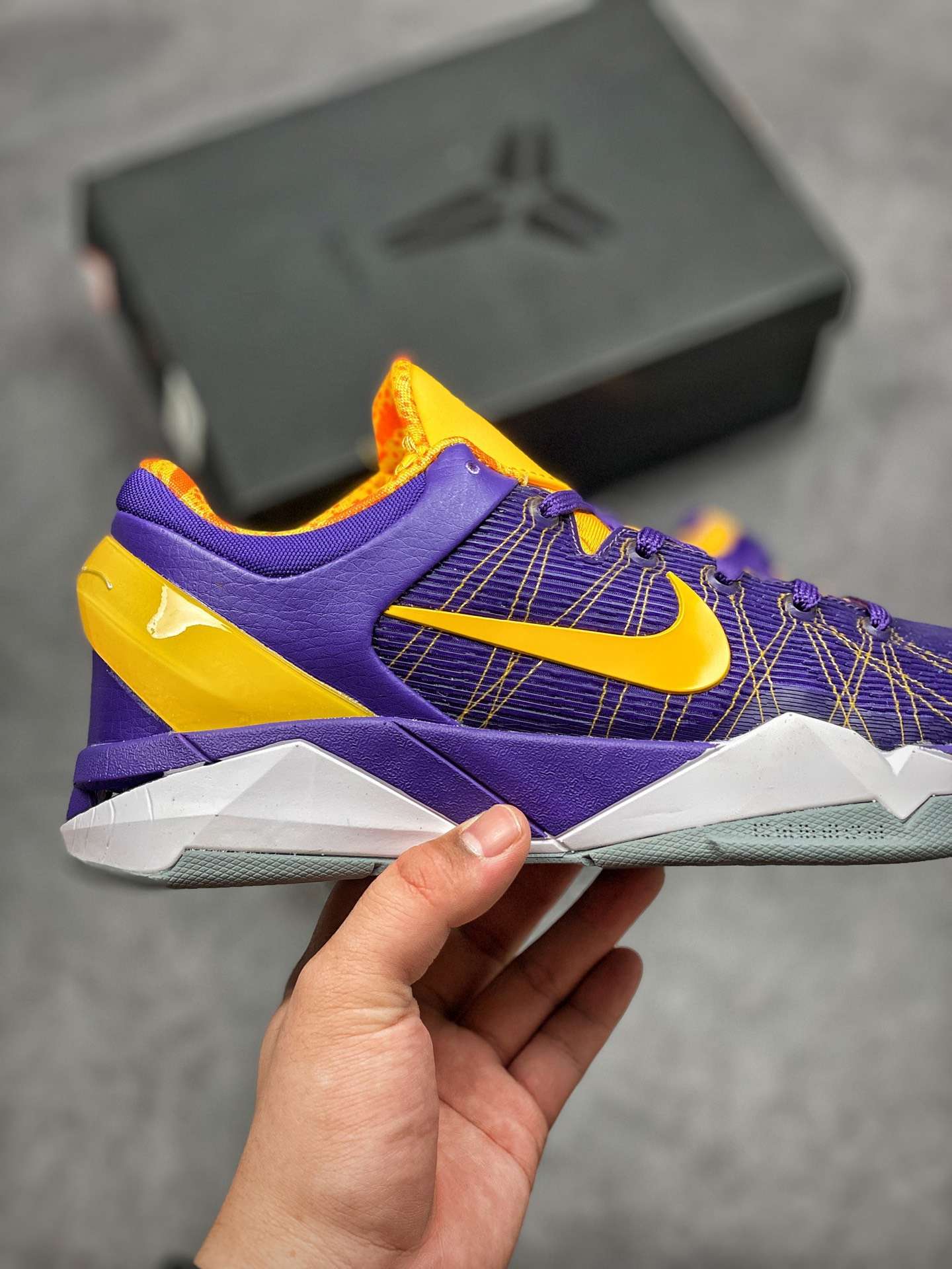 KICKWHO Nike Kobe 7 Yin Yang - Image 7