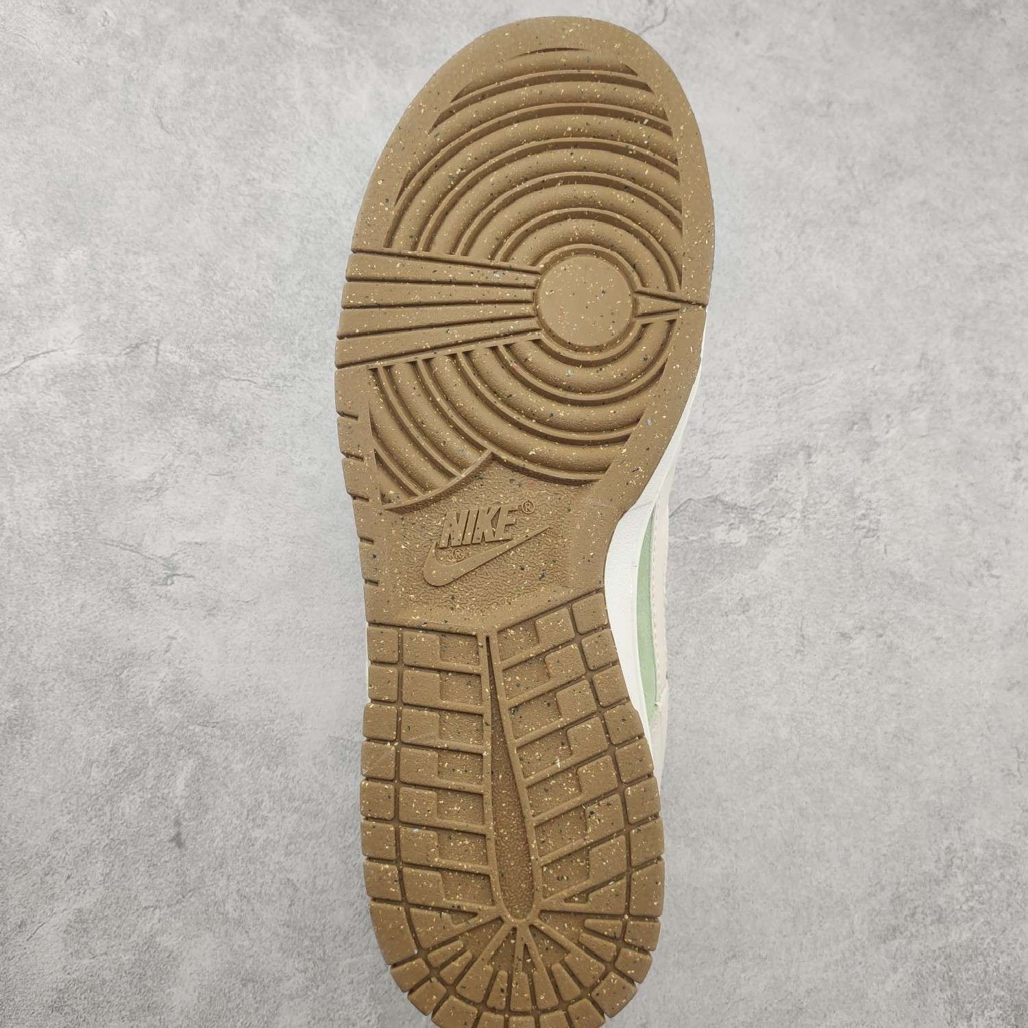 Kickswho Nike SB Dunk Low Swooshes - Image 9